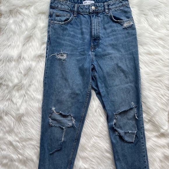 Zara Medium Wash Distressed Ripped Jeans Straight Leg Size 8 - Picture 5 of 6